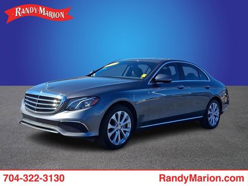 Used 2017 Mercedes-Benz E 300 4MATIC image 1