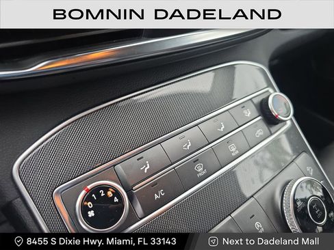 Used 2021 Hyundai Santa Fe SEL image 24