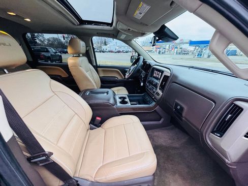 Used 2017 GMC Sierra 1500 Denali w/ Denali Ultimate Package image 22