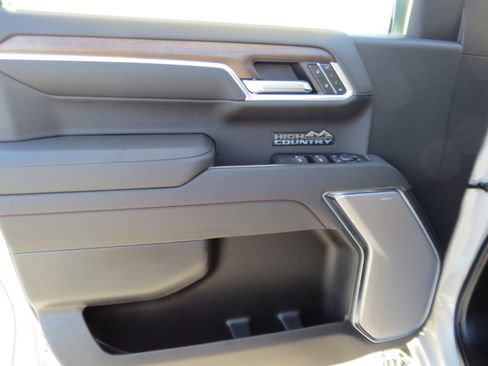 New 2026 Chevrolet Silverado 1500 High Country w/ Technology Package AWD/4WD image 20