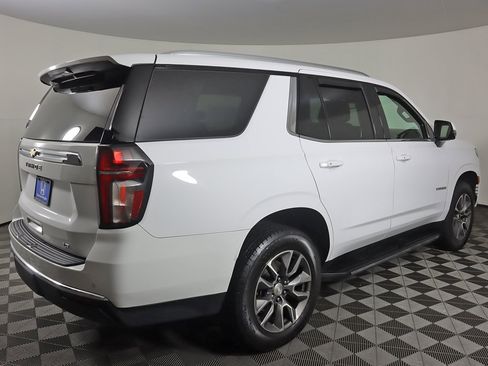 Used 2022 Chevrolet Tahoe LT w/ Luxury Package image 12