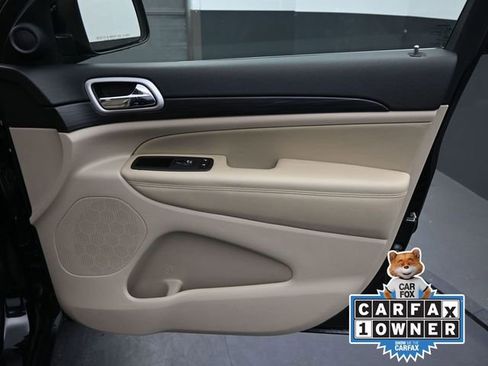 Used 2022 Jeep Grand Cherokee Laredo E image 29