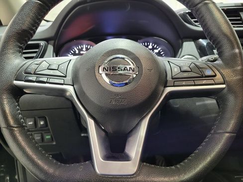 Used 2020 Nissan Rogue SL image 32