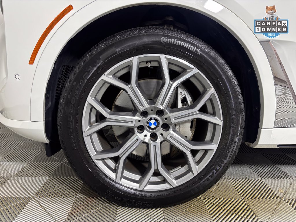 Used 2025 BMW X7 xDrive40i w/ Climate Comfort Package AWD/4WD image 32