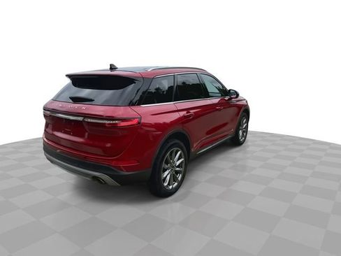 Used 2022 Lincoln Corsair AWD w/ Premium Package image 8