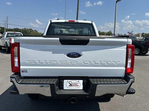 New 2026 Ford F250 XL w/ XL Off-Road Package image 5