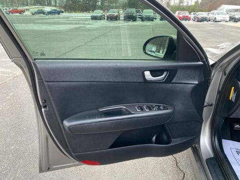 Used 2016 Kia Optima LX image 11