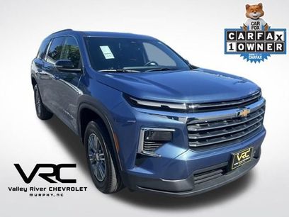 Used 2026 Chevrolet Traverse LT