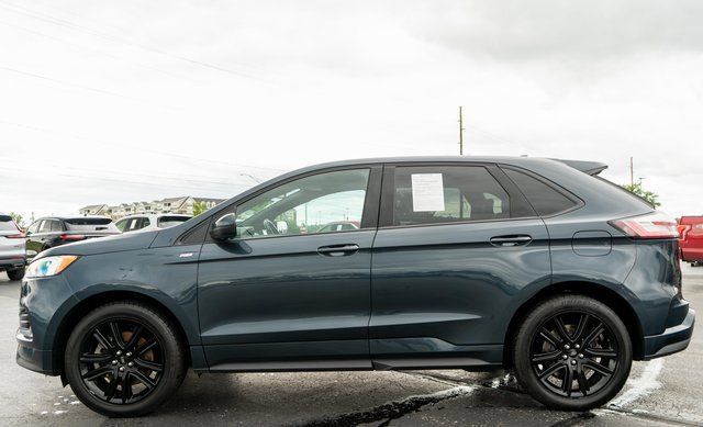Used 2022 Ford Edge ST-Line w/ Cold Weather Package AWD/4WD image 9