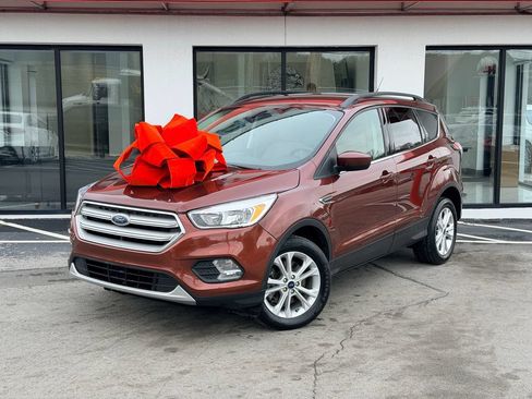 Used 2018 Ford Escape SE AWD/4WD image 1