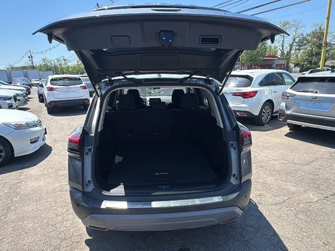 Used 2021 Nissan Rogue SV AWD/4WD image 17
