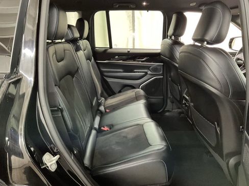 Used 2023 Jeep Grand Cherokee Trailhawk w/ Luxury Tech Group III image 25