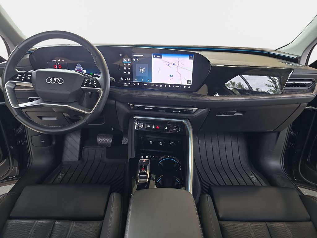 Used 2025 Audi Q5 Premium w/ Premium Plus AWD/4WD image 10