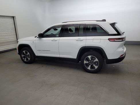 Used 2023 Jeep Grand Cherokee 4WD 4xe image 3