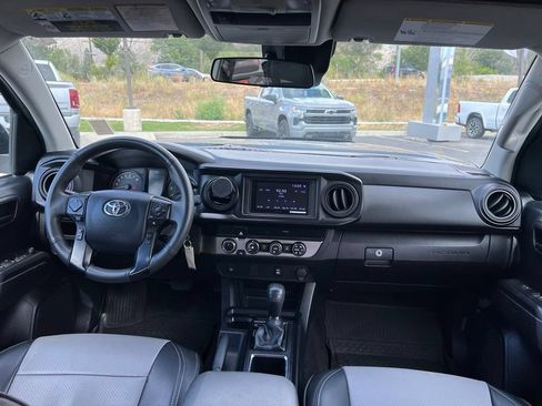 Used 2019 Toyota Tacoma SR w/ SR Convenience Package AWD/4WD image 22