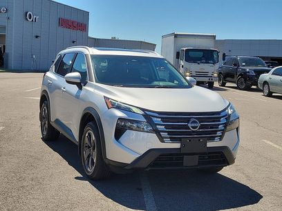 Used 2025 Nissan Rogue SV w/ SV Premium Package