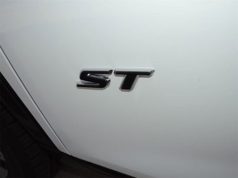 New 2026 Buick Enclave Sport Touring w/ Power Package image 15