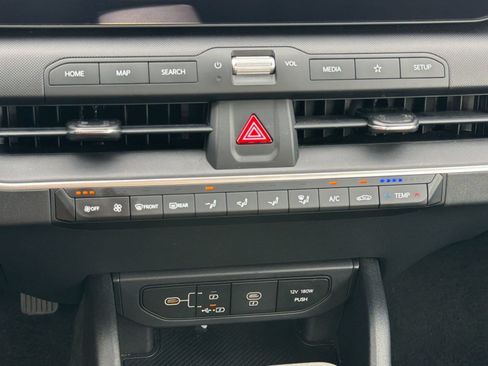 Used 2025 Kia K4 FWD image 20