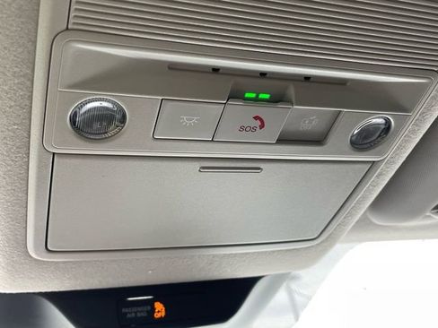 New 2026 Nissan Kicks SR w/ Cold Weather Package FWD image 19