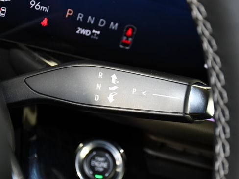 Used 2024 Buick Envision Preferred image 23