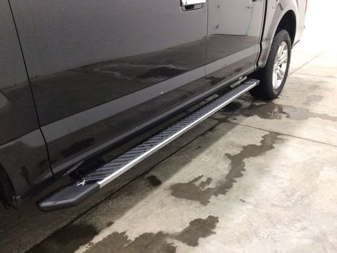 Used 2020 Ford F150 XLT w/ Equipment Group 302A Luxury image 9