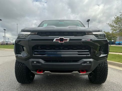 New 2026 Chevrolet Colorado ZR2 w/ Technology Package AWD/4WD image 7