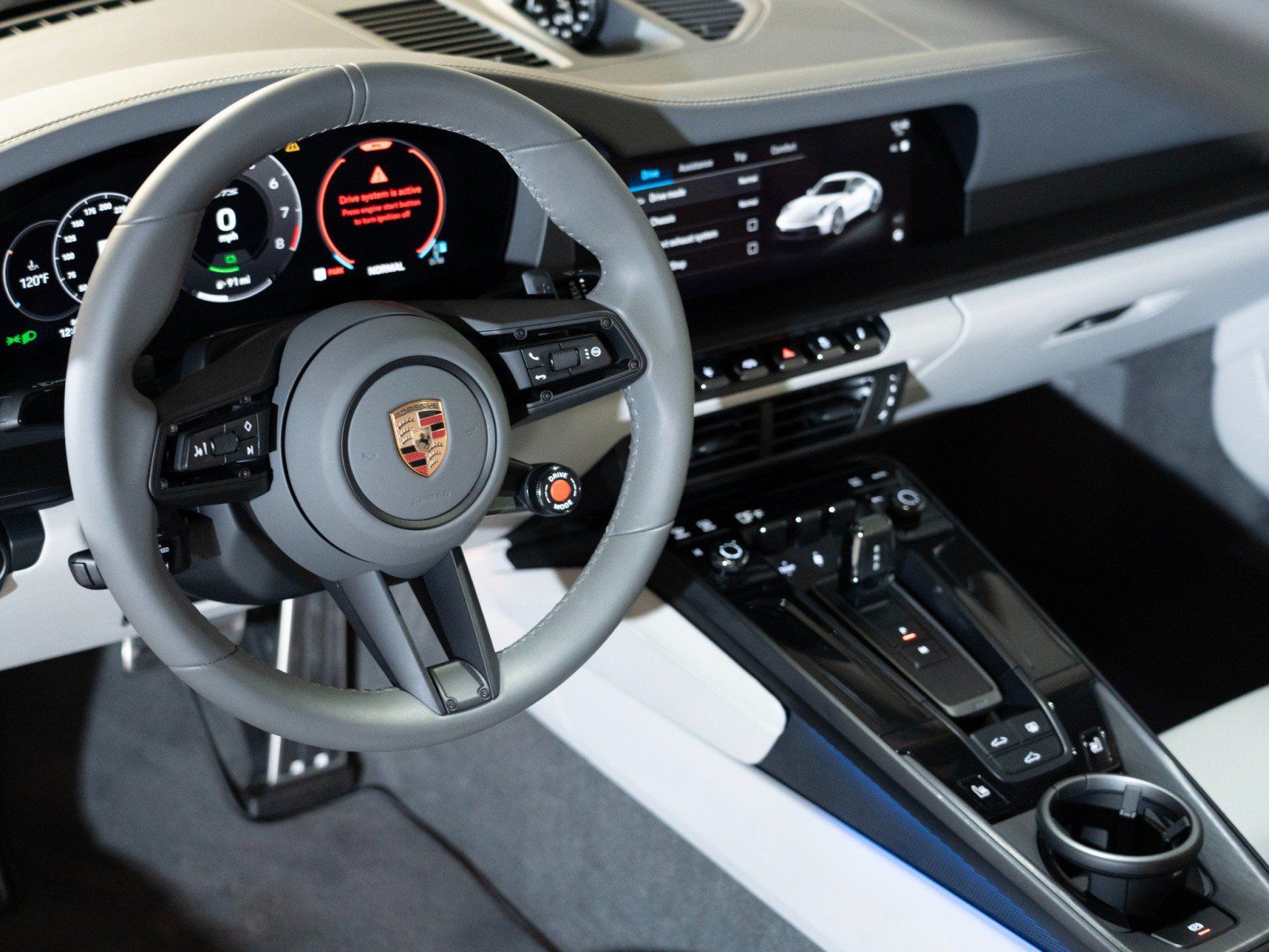 Certified 2025 Porsche 911 Carrera GTS RWD image 16