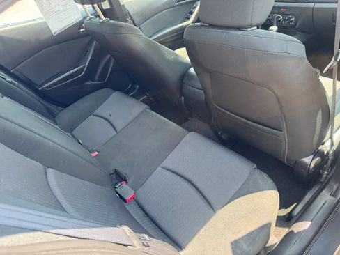 Used 2014 MAZDA MAZDA3 i Sport FWD image 4