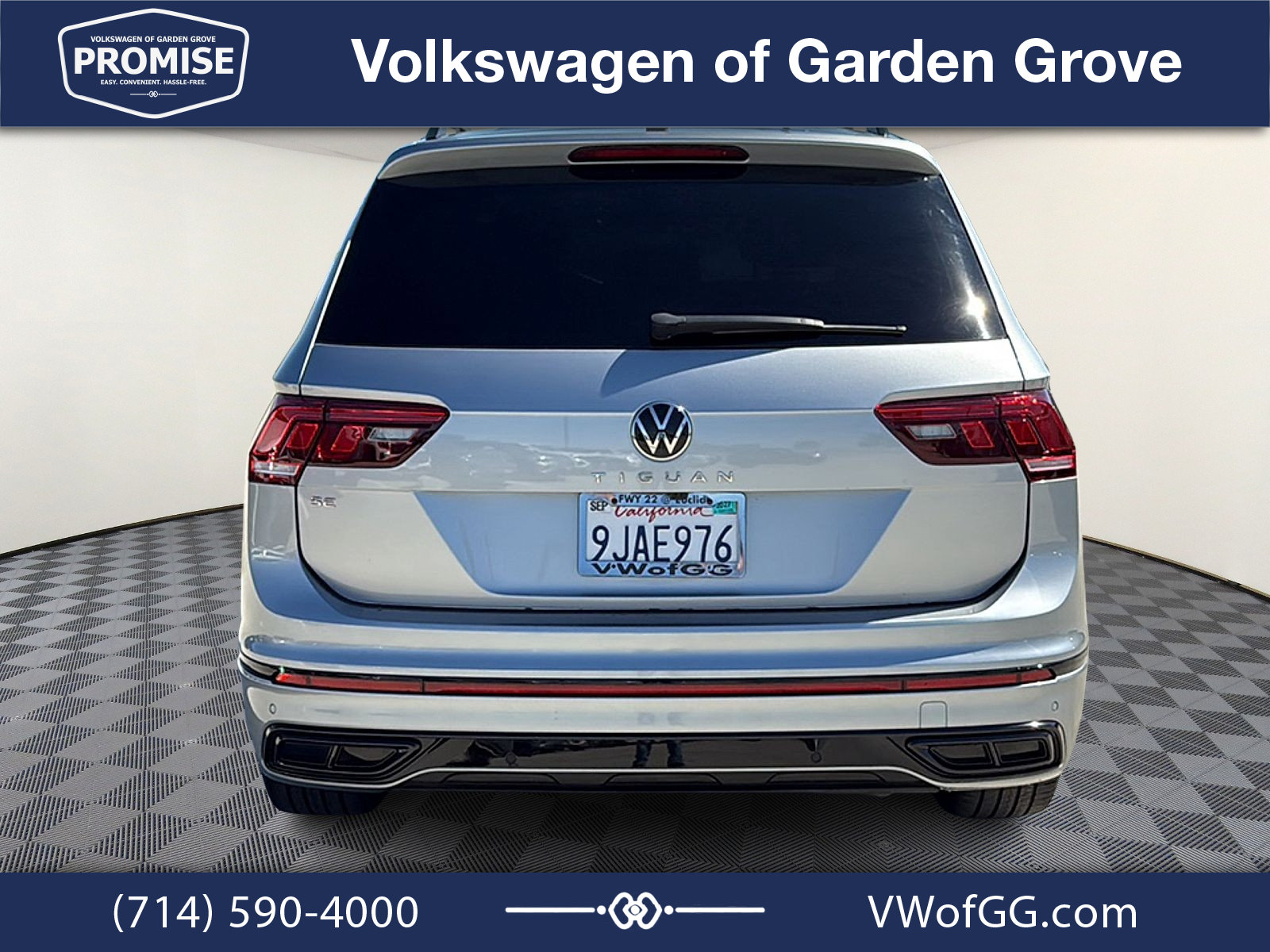 Used 2023 Volkswagen Tiguan SE R-Line FWD image 7