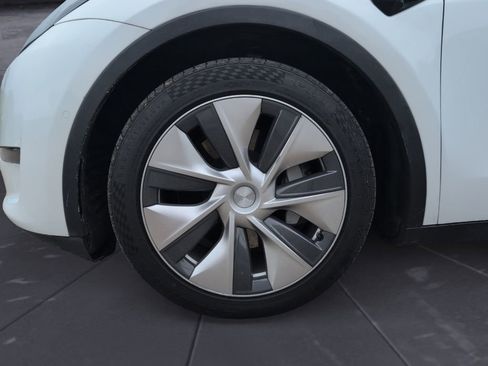 Used 2020 Tesla Model Y Long Range AWD/4WD image 22