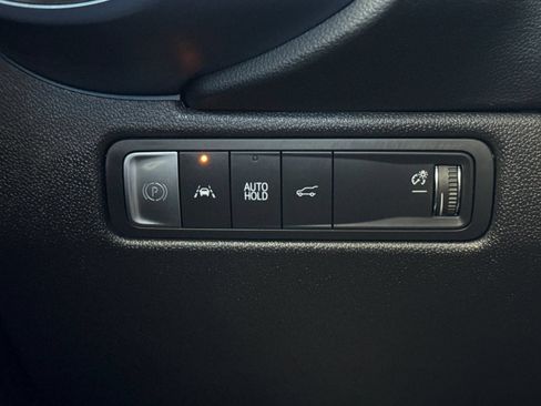Used 2024 Chevrolet Equinox EV LT w/ LPO, All-Weather Mat Package AWD/4WD image 38