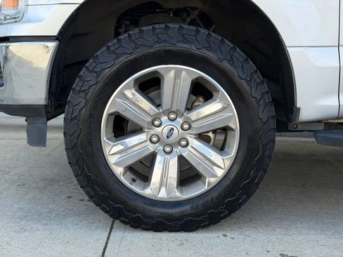 Used 2019 Ford F150 XLT w/ Equipment Group 302A Luxury AWD/4WD image 32