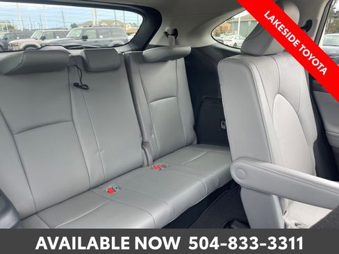 Used 2023 Toyota Highlander Limited FWD image 19