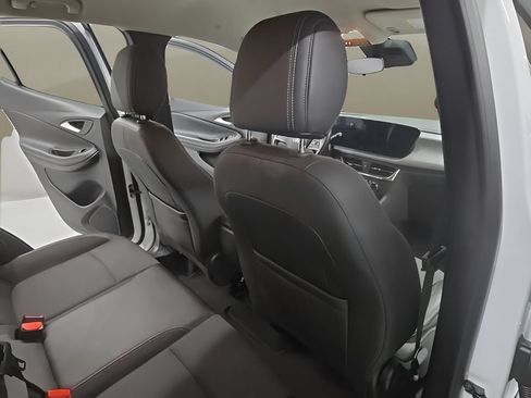 Used 2025 Buick Encore GX Preferred FWD image 22