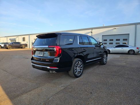 New 2026 GMC Yukon Denali w/ Sun & Power Step Package AWD/4WD image 6
