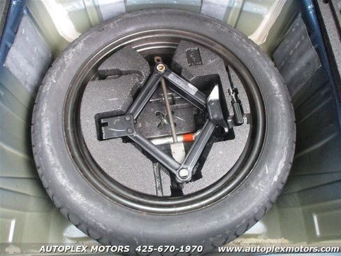 Used 2008 Subaru Outback 2.5XT Limited image 16