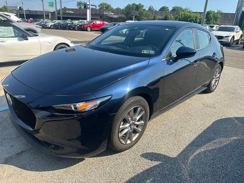 Used 2022 MAZDA MAZDA3 s FWD image 5