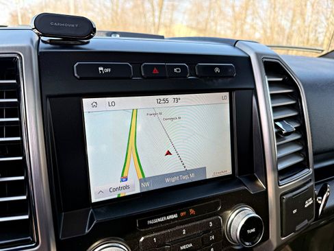 Used 2019 Ford F150 Platinum w/ Equipment Group 701A Luxury image 17