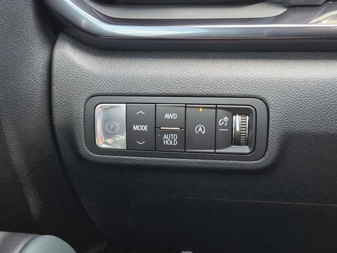 New 2026 GMC Terrain AT4 w/ Technology Package II AWD/4WD image 17