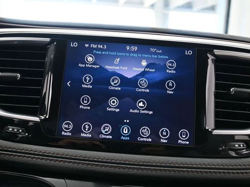 Used 2019 Chrysler Pacifica Limited image 23