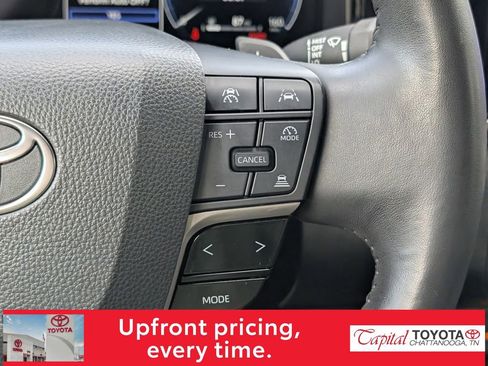 Used 2025 Toyota Camry XSE FWD image 16