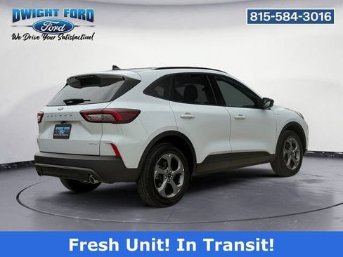 Certified 2025 Ford Escape ST-Line w/ Tech Pack #1 AWD/4WD image 5