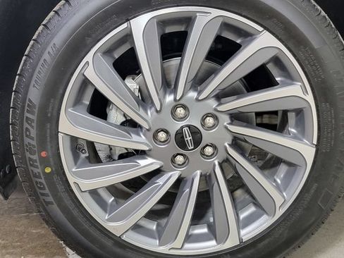 Used 2023 Lincoln Corsair Reserve w/ Equipment Group 201A AWD/4WD image 10