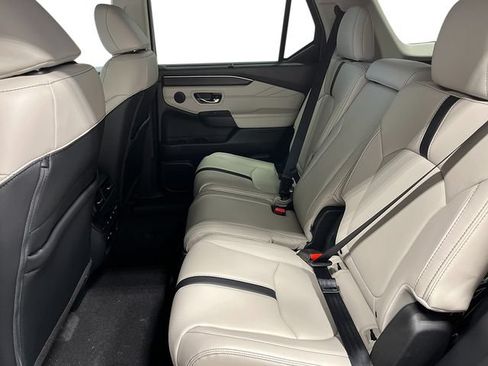 New 2026 Honda Pilot Touring image 23