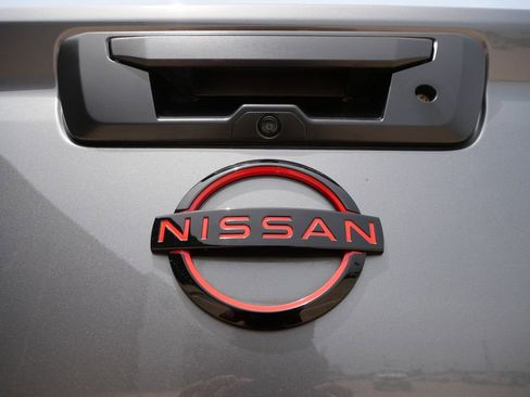Used 2024 Nissan Frontier PRO-4X w/ Off-Road Protection Package AWD/4WD image 12
