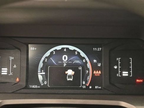 Used 2025 Toyota Tacoma SR5 AWD/4WD image 19