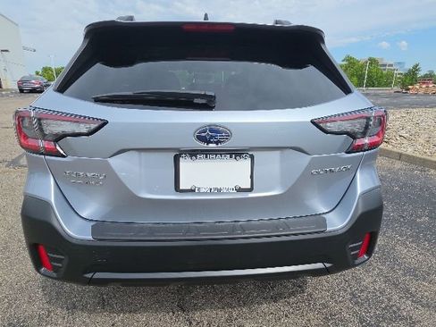Used 2020 Subaru Outback Premium w/ Popular Package #1 AWD/4WD image 4