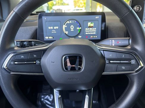 Used 2024 Honda Prologue EX image 11