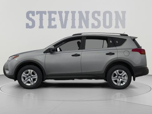 Used 2013 Toyota RAV4 XLE FWD image 3