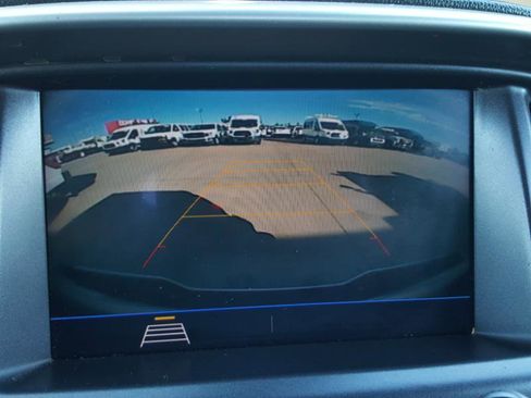 Used 2022 Chevrolet Colorado LT w/ Fleet Safety Package image 15